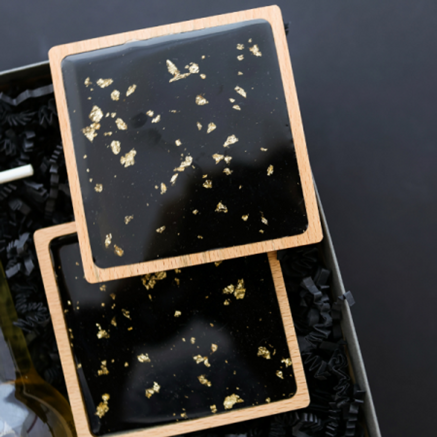 esselle-coasters-black-and-gold